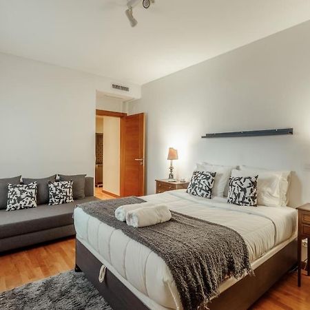 Charmoso Apartamento Sacavém Екстериор снимка