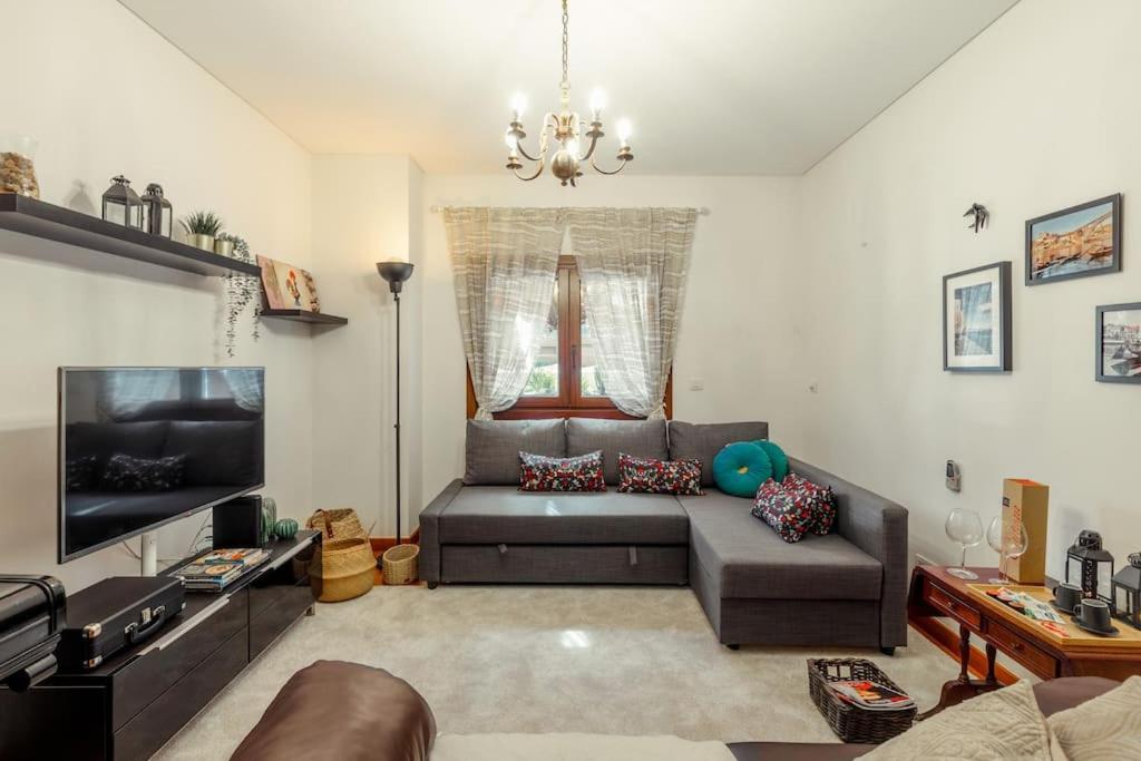Charmoso Apartamento Sacavém Екстериор снимка